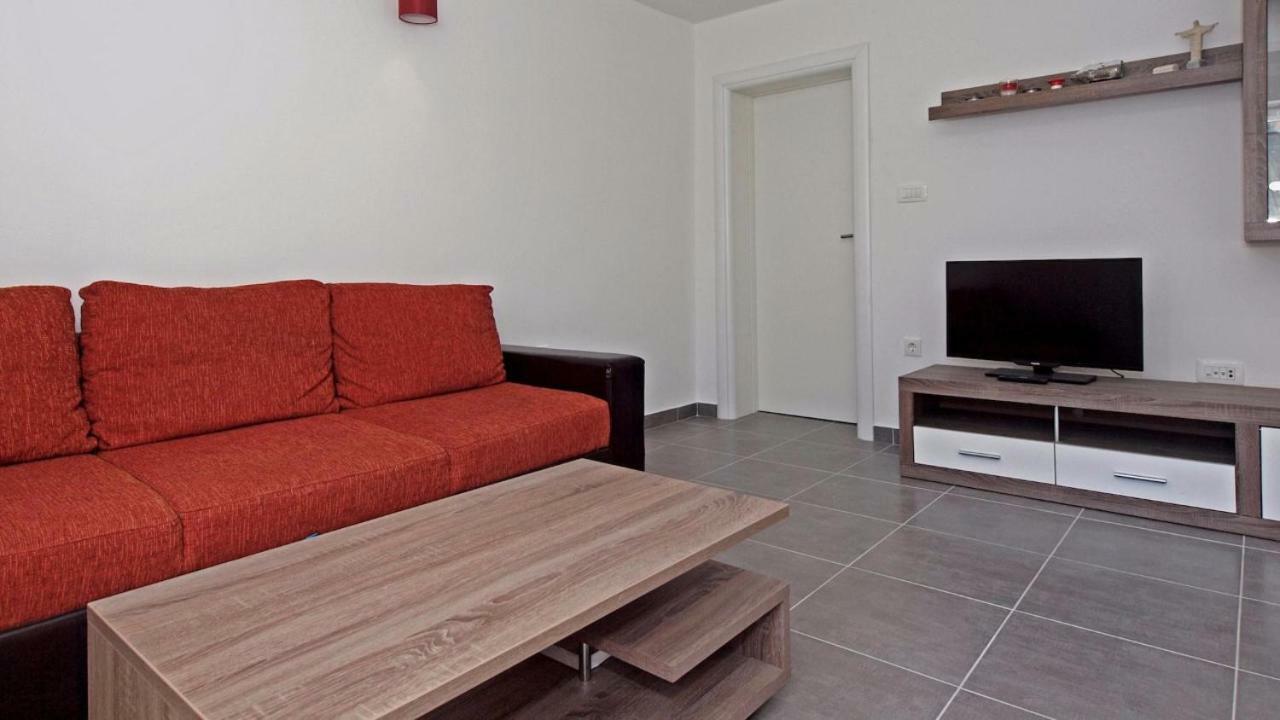 Apartments Mare Vodice Bagian luar foto