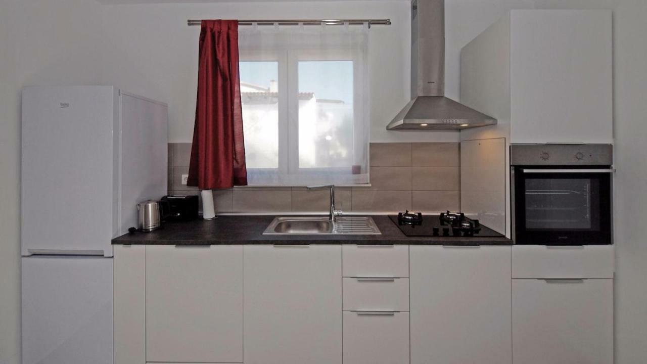 Apartments Mare Vodice Bagian luar foto