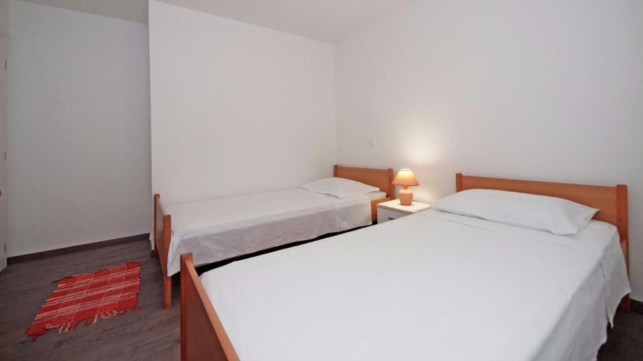 Apartments Mare Vodice Bagian luar foto